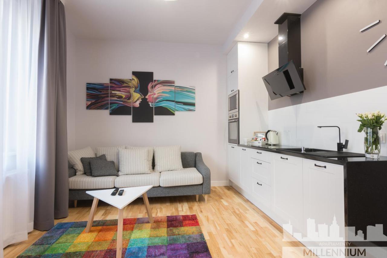 Millennium Awangarda Grey Apartment Warsaw Exterior photo